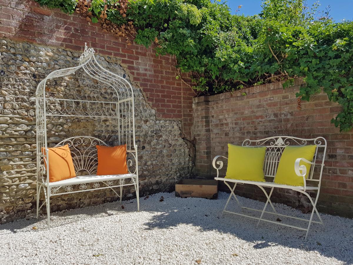 Lockgate Dairy Bed and Breakfast Chichester Exteriör bild