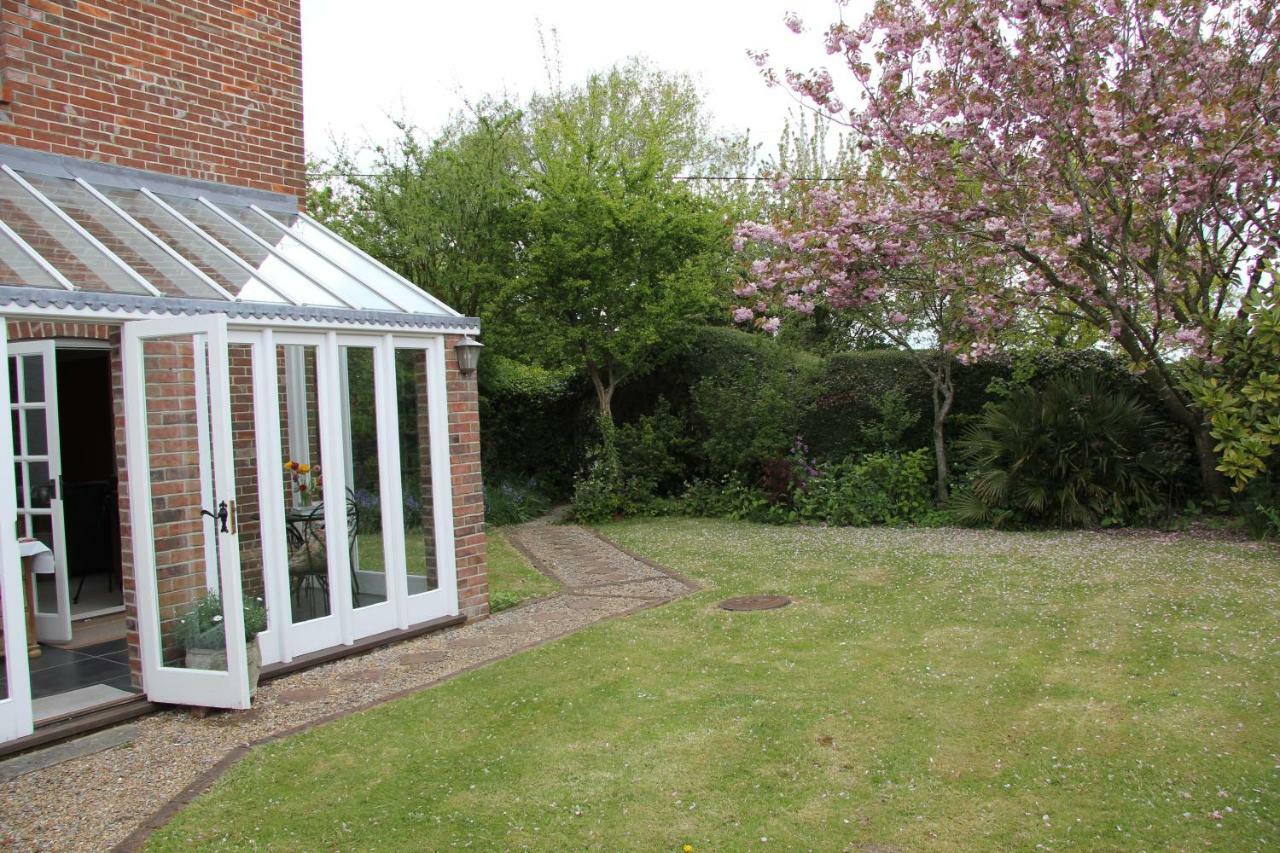 Lockgate Dairy Bed and Breakfast Chichester Exteriör bild