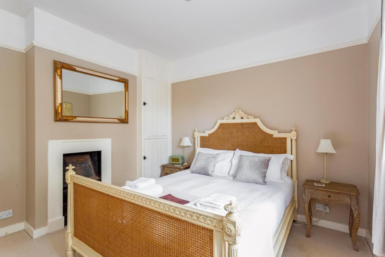 Lockgate Dairy Bed and Breakfast Chichester Exteriör bild